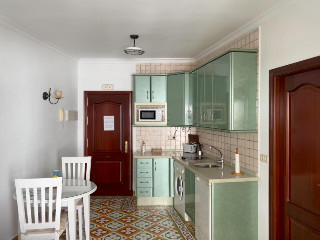 Apartamentos Trujillo Тарифа Экстерьер фото