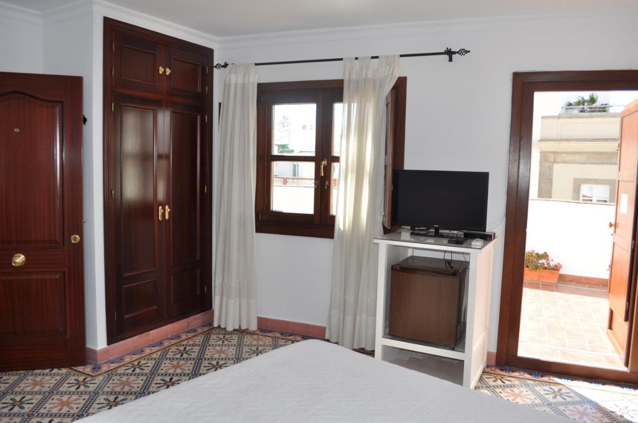 Apartamentos Trujillo Тарифа Экстерьер фото