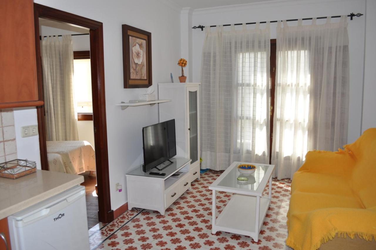 Apartamentos Trujillo Тарифа Экстерьер фото