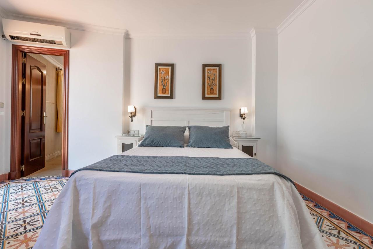 Apartamentos Trujillo Тарифа Экстерьер фото